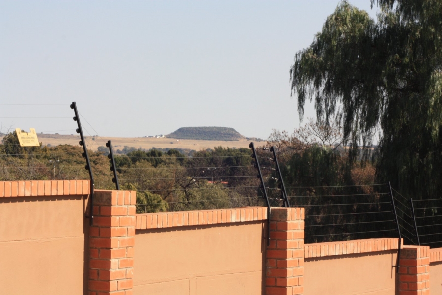 2 Bedroom Property for Sale in Langenhovenpark Free State